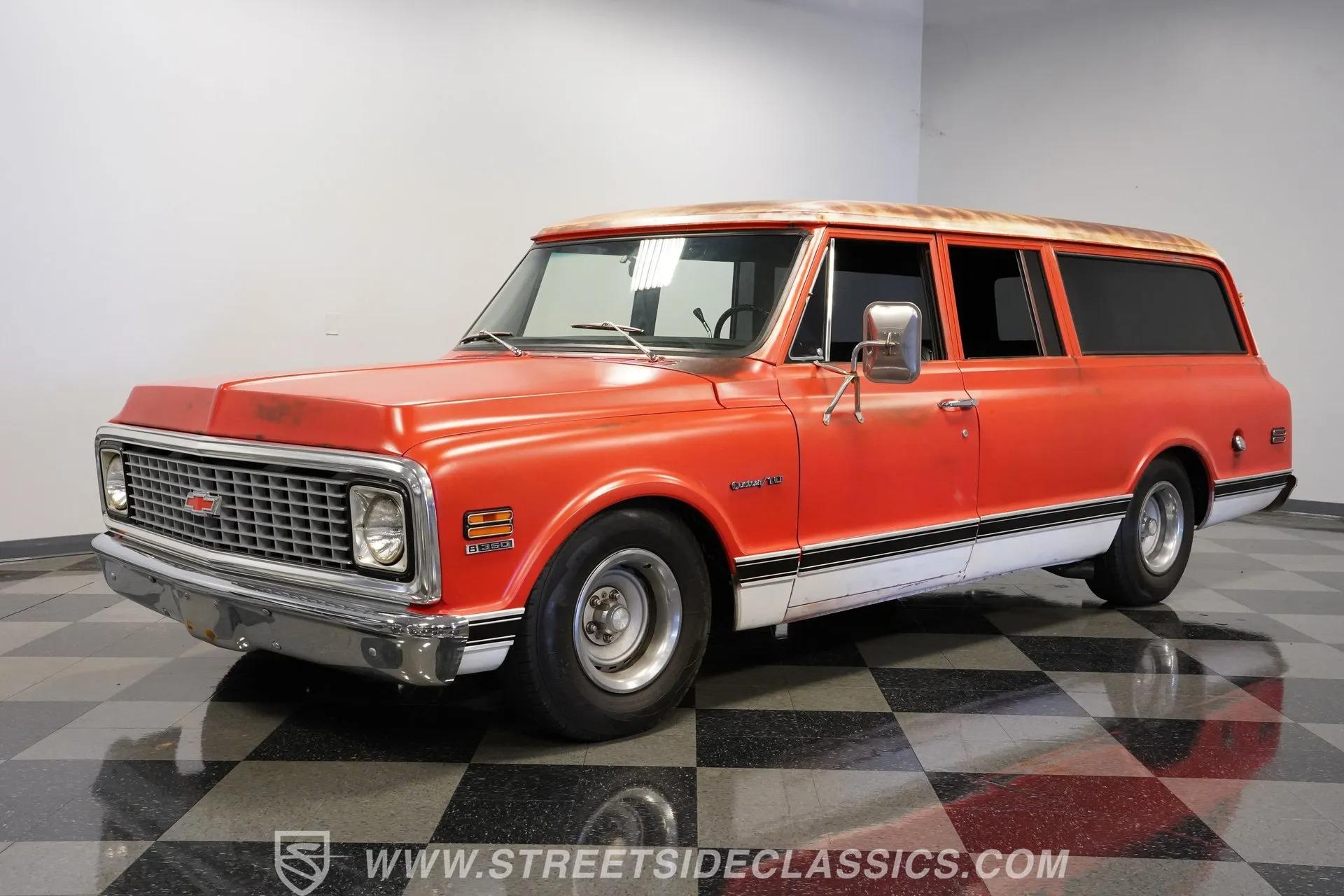 1972 Chevrolet Suburban Patina Restomod