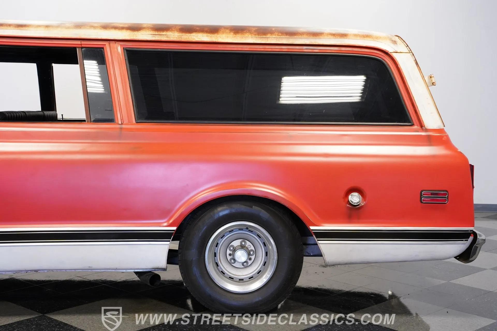 1972 Chevrolet Suburban Patina Restomod