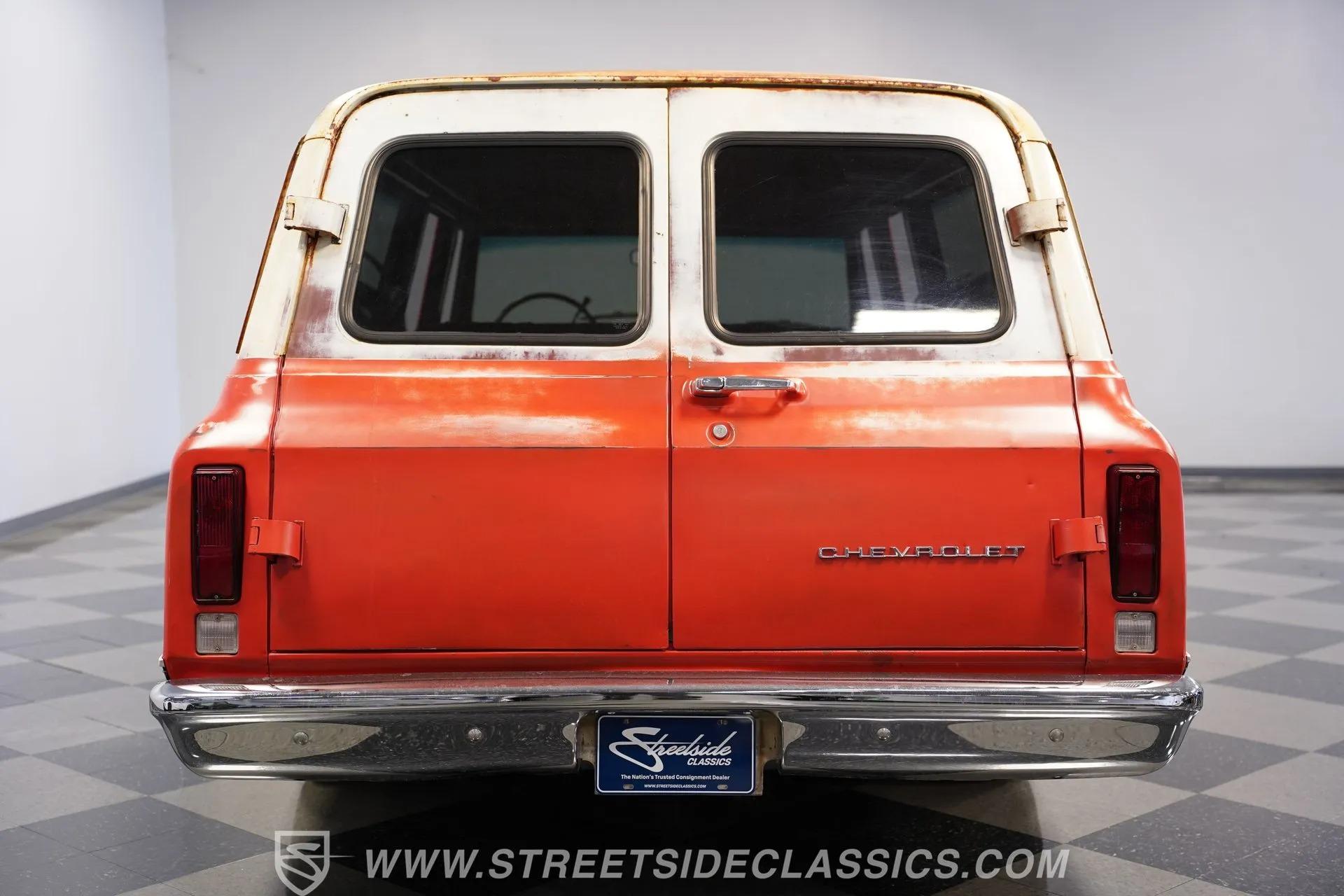1972 Chevrolet Suburban Patina Restomod