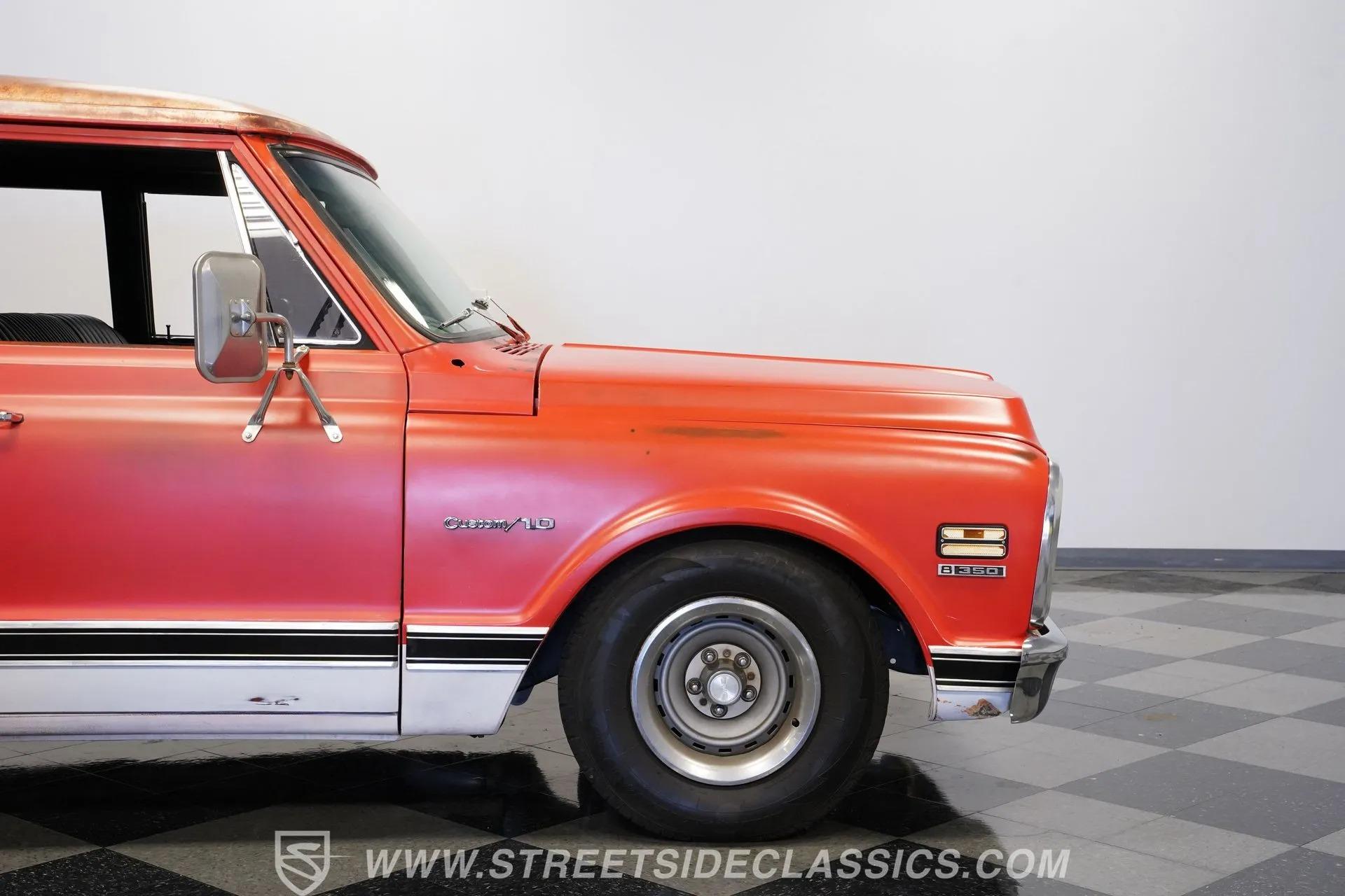 1972 Chevrolet Suburban Patina Restomod