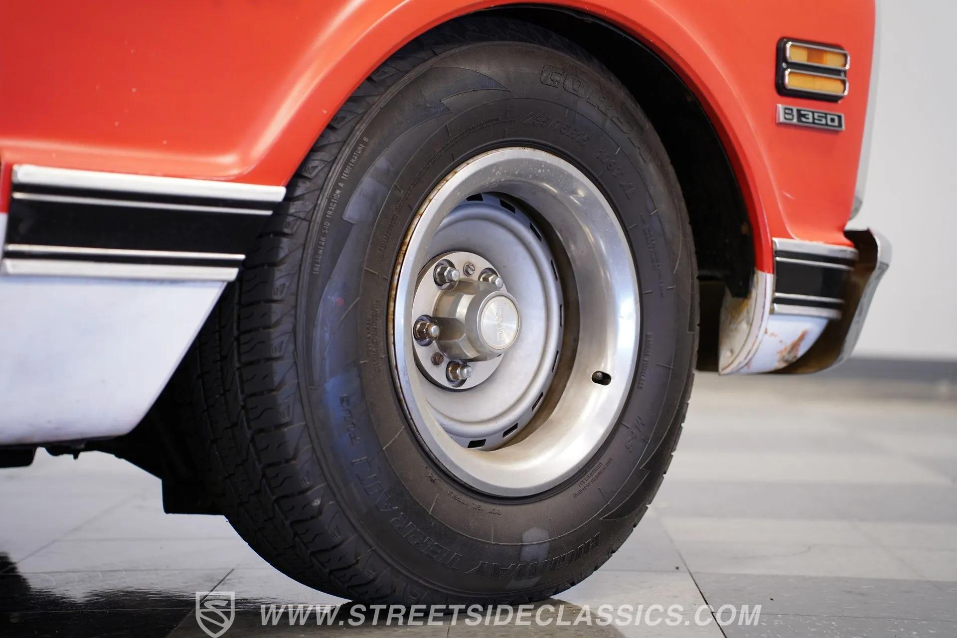1972 Chevrolet Suburban Patina Restomod
