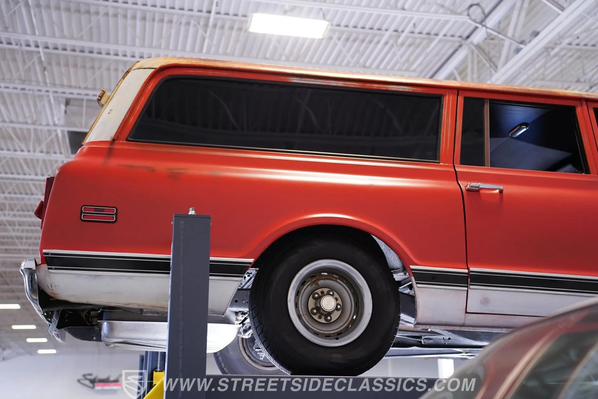 1972 Chevrolet Suburban Patina Restomod