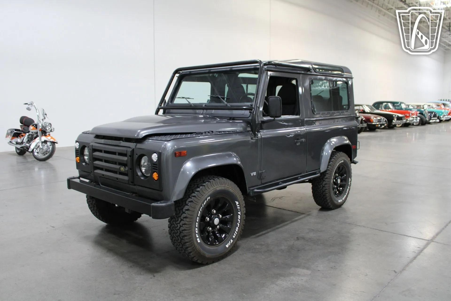 Land Rover Defender