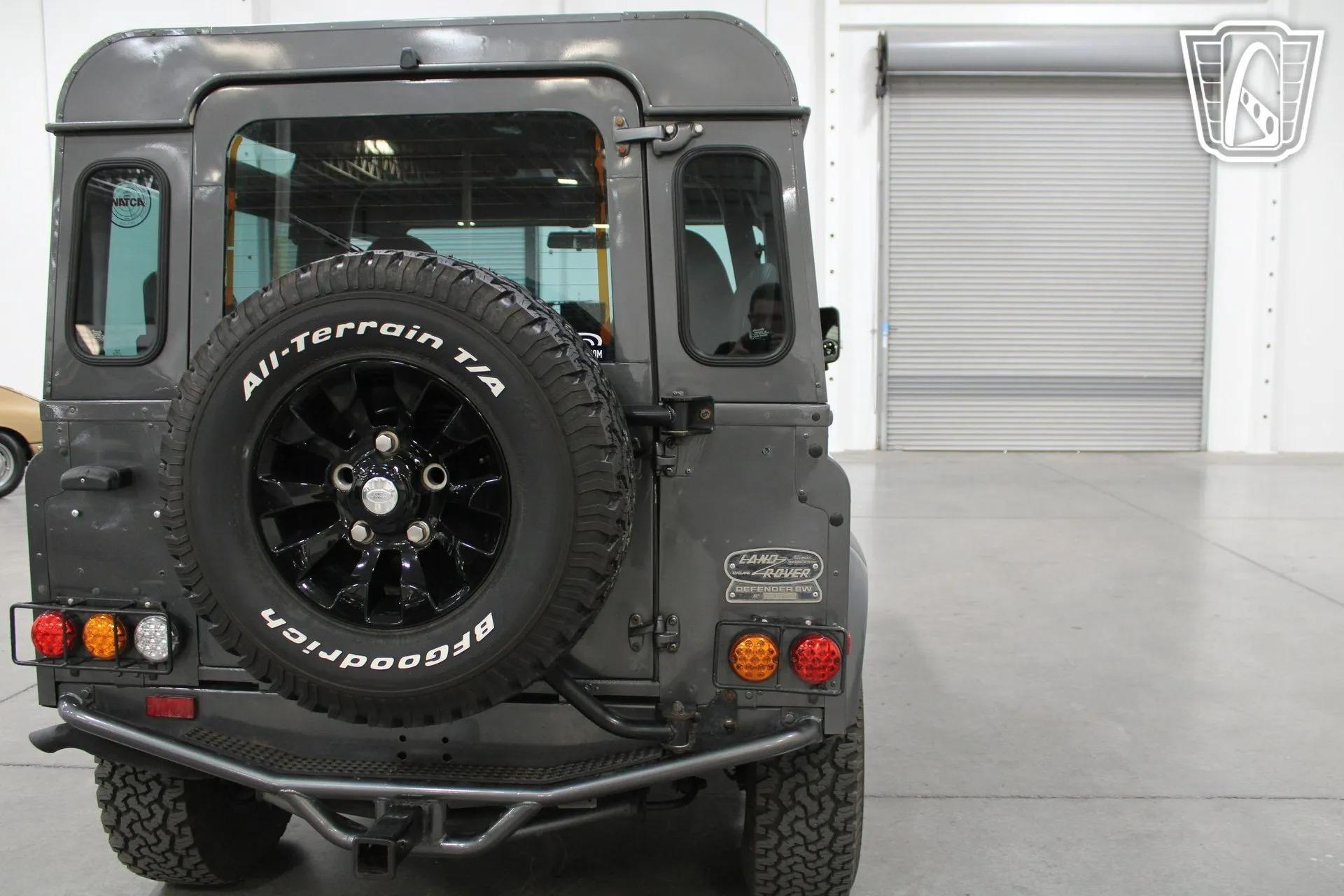 1995 Land Rover Defender 90 NAS