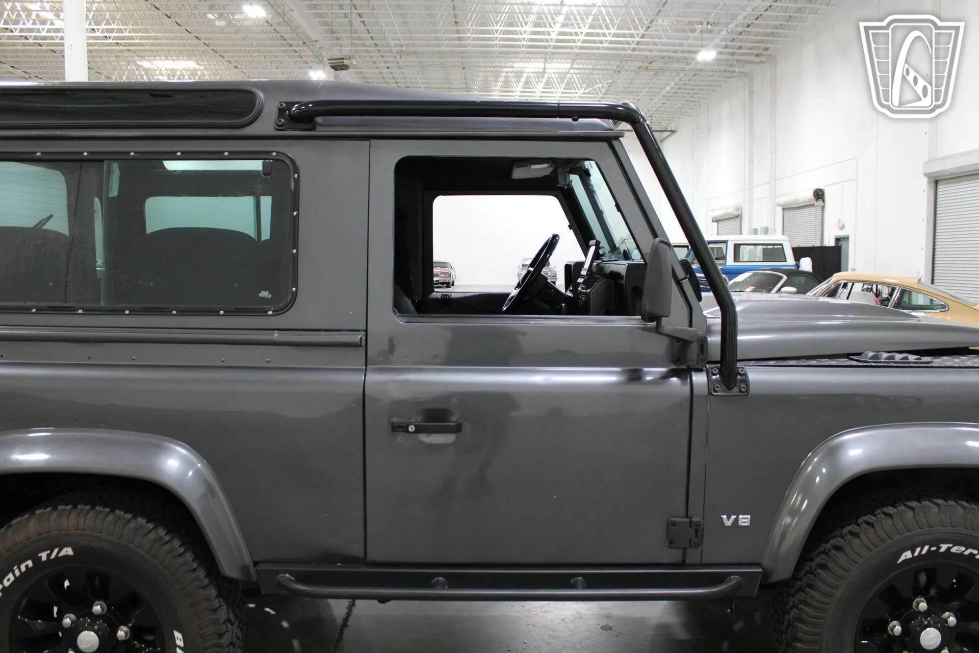 1995 Land Rover Defender 90 NAS