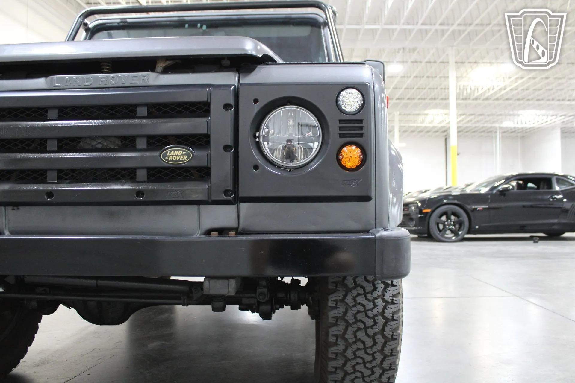 1995 Land Rover Defender 90 NAS