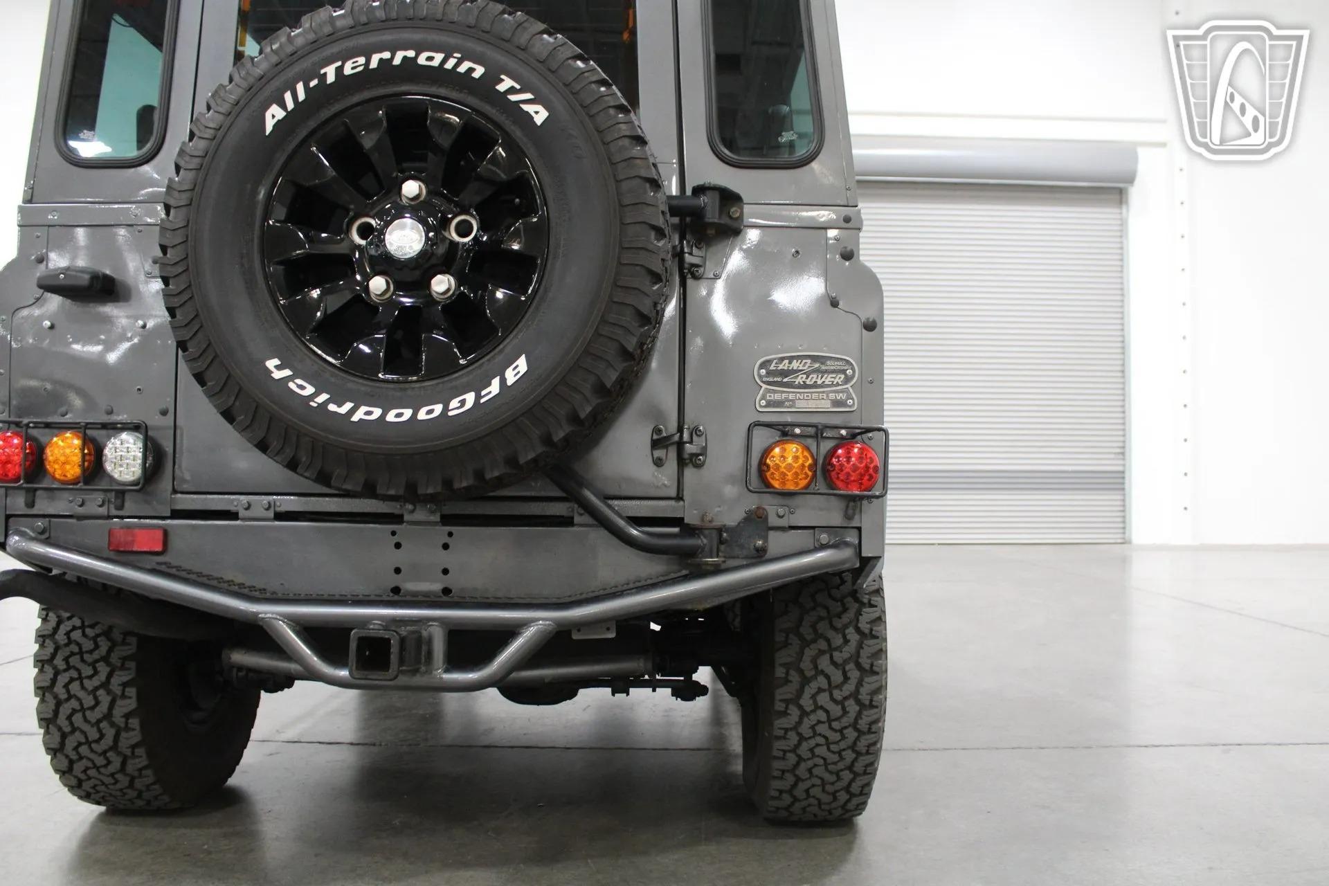 1995 Land Rover Defender 90 NAS