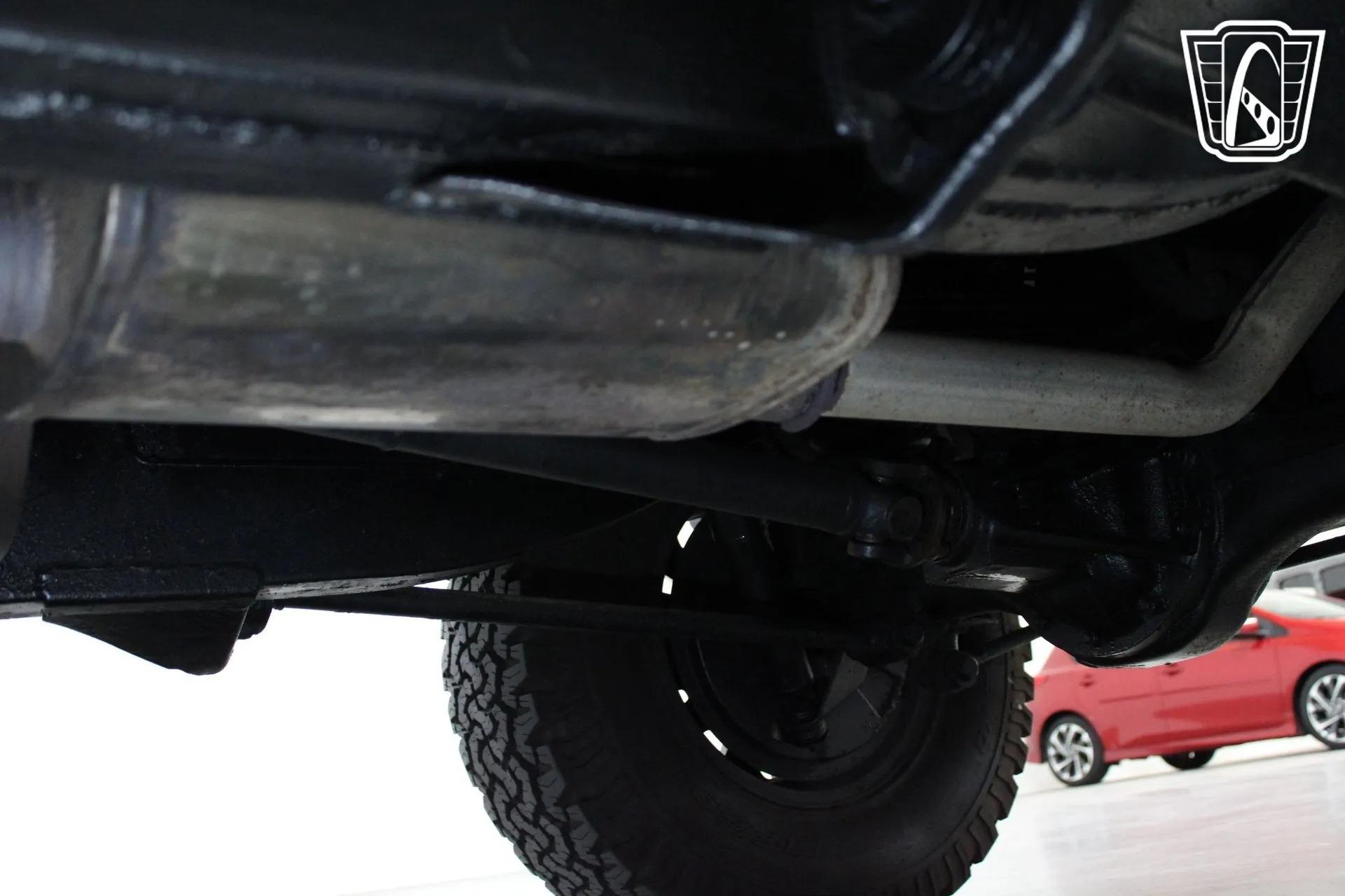 1995 Land Rover Defender 90 NAS