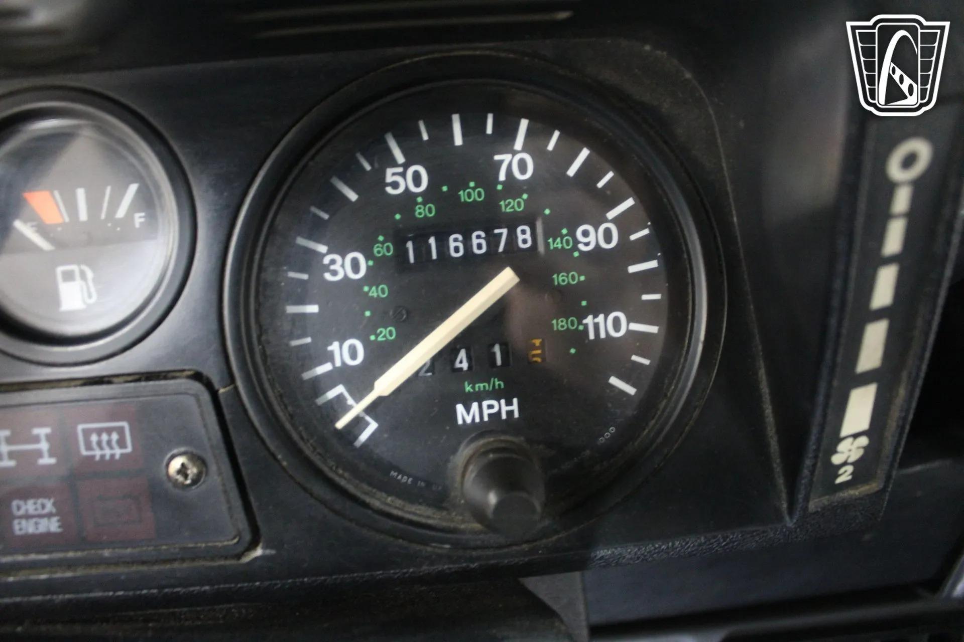 1995 Land Rover Defender 90 NAS
