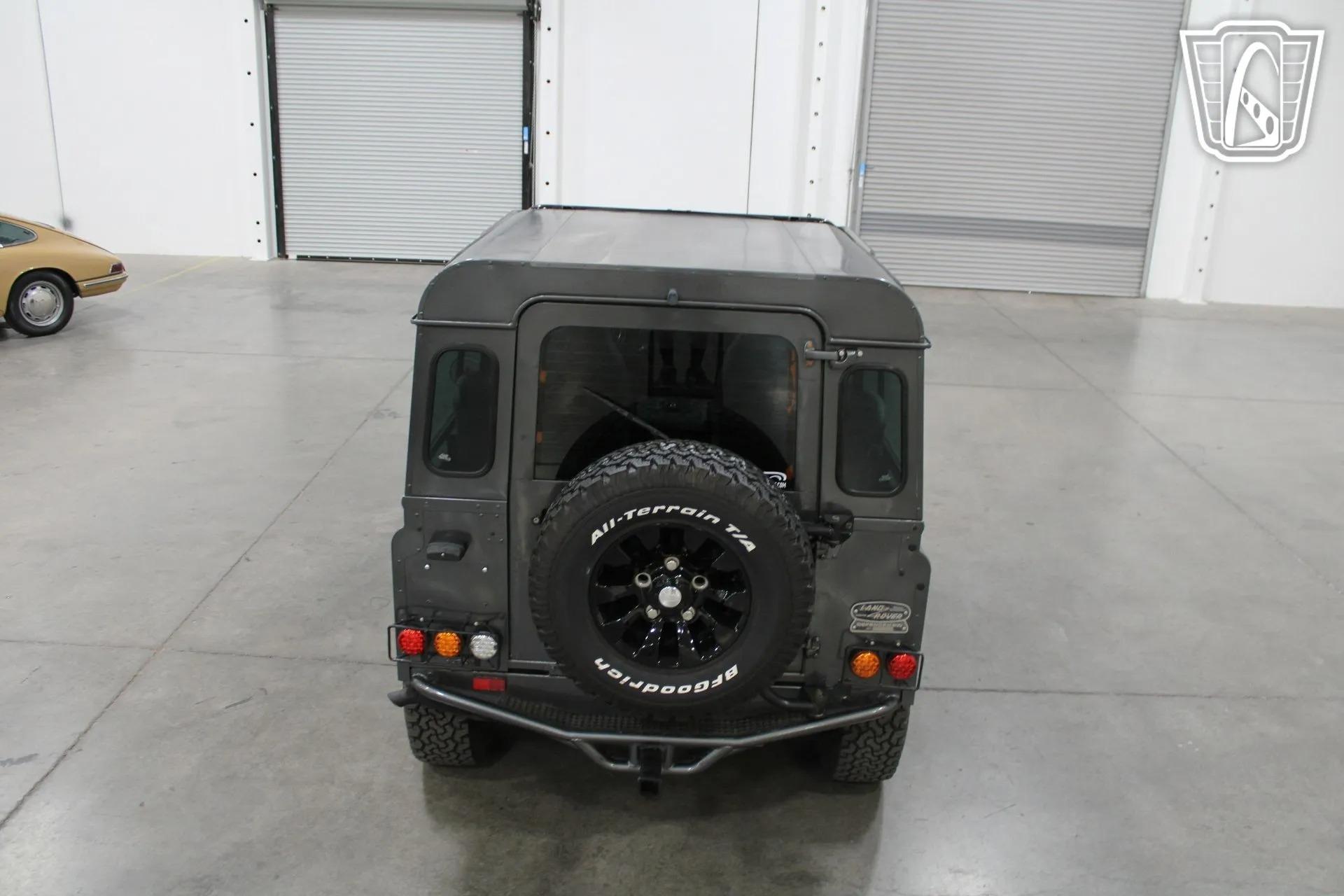 1995 Land Rover Defender 90 NAS
