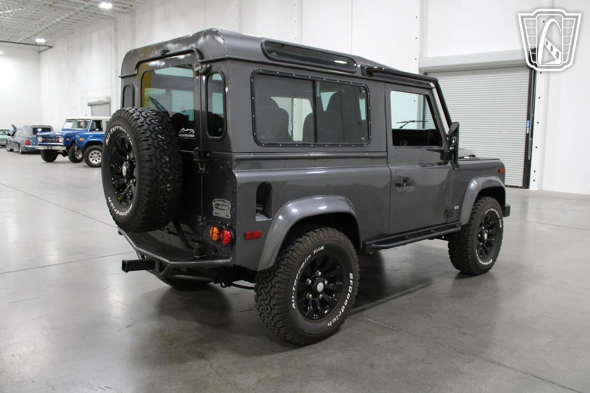1995 Land Rover Defender 90 NAS