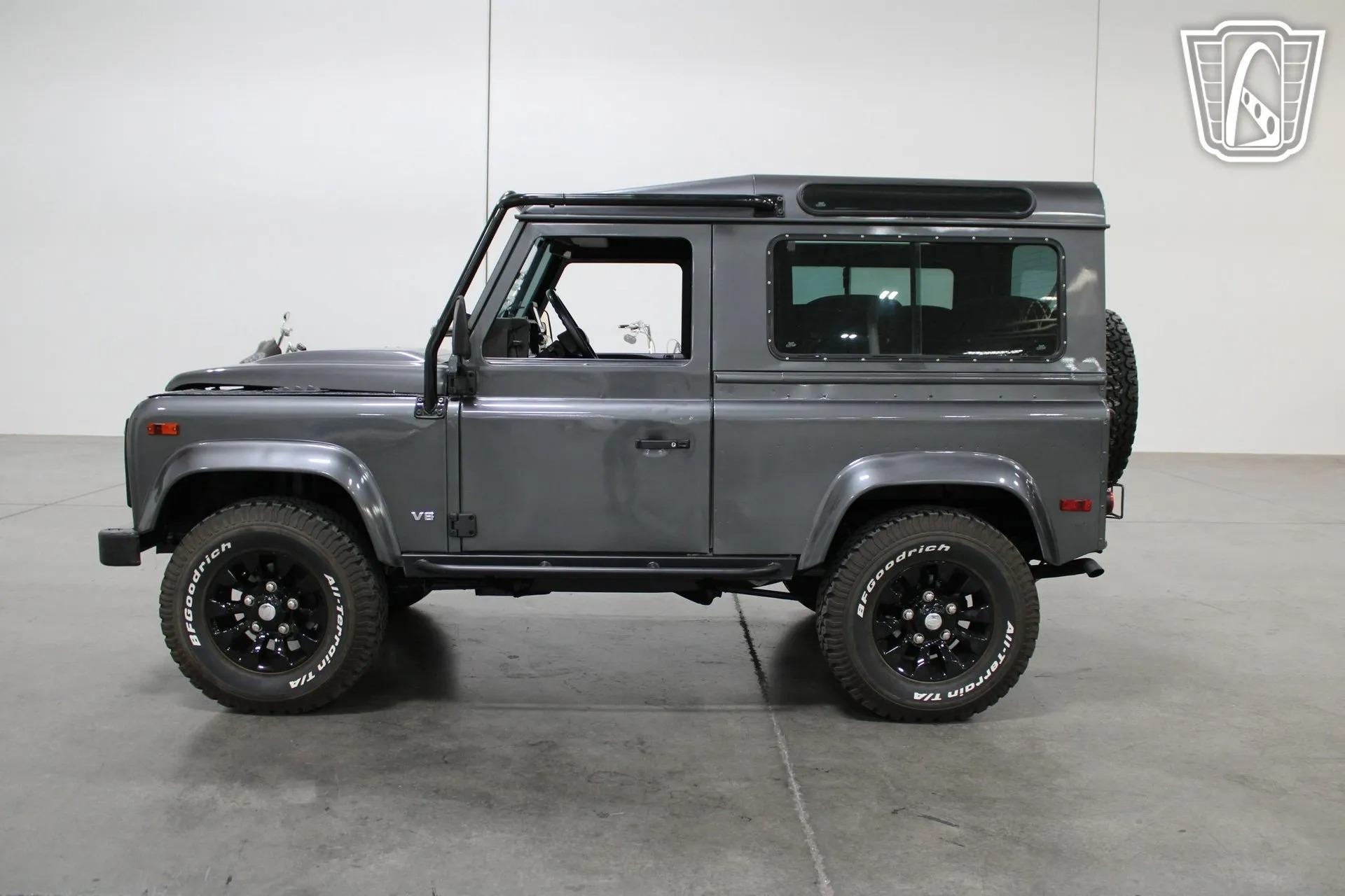1995 Land Rover Defender 90 NAS