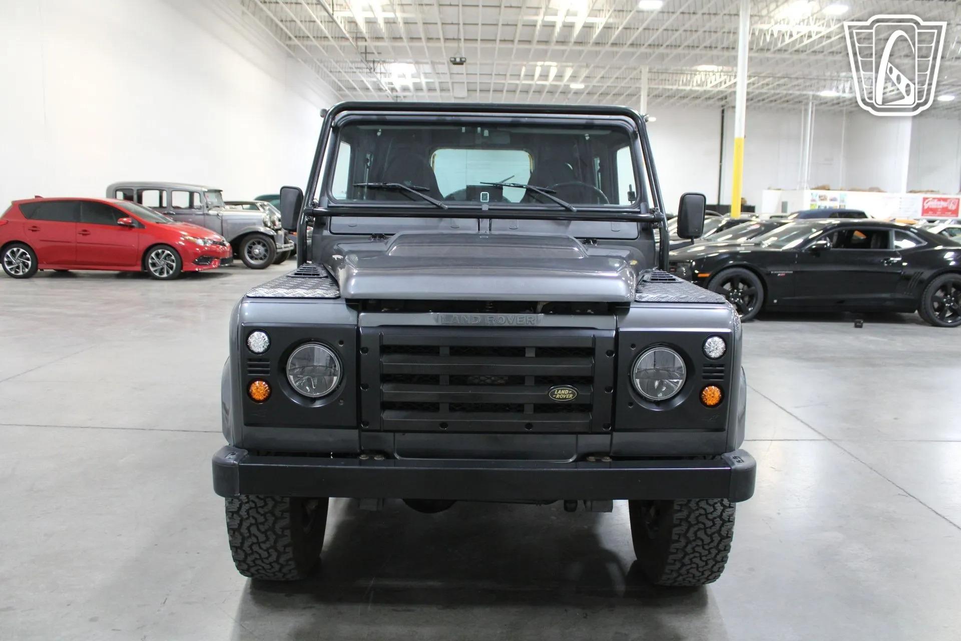 1995 Land Rover Defender 90 NAS