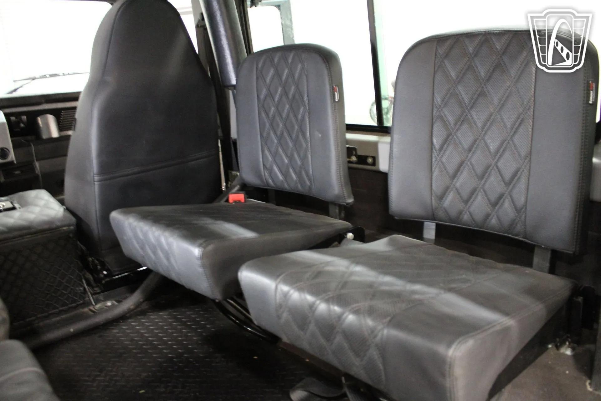 1995 Land Rover Defender 90 NAS