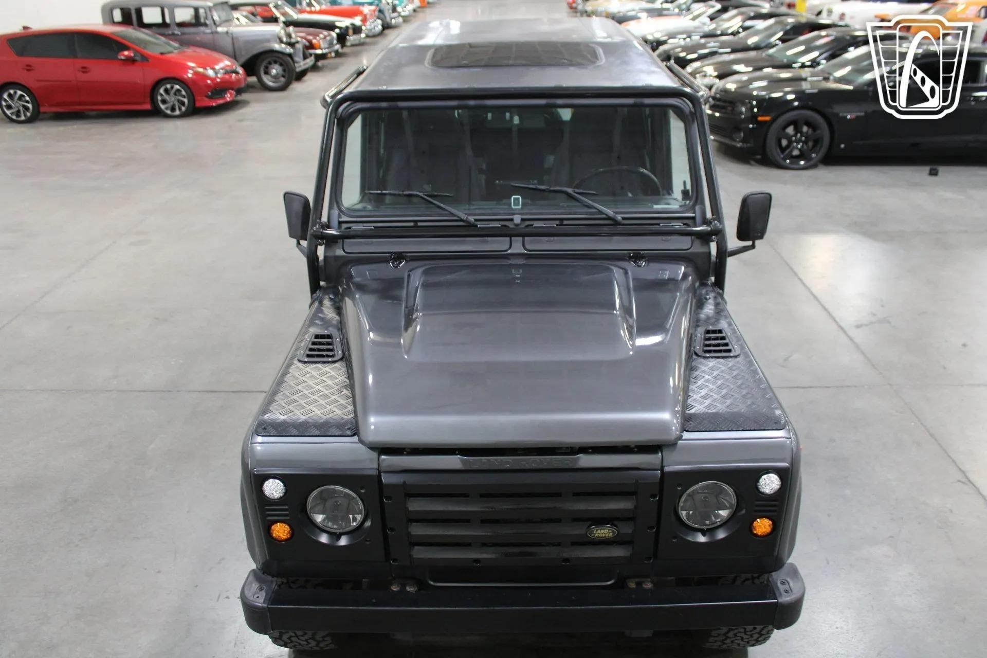 1995 Land Rover Defender 90 NAS - 3