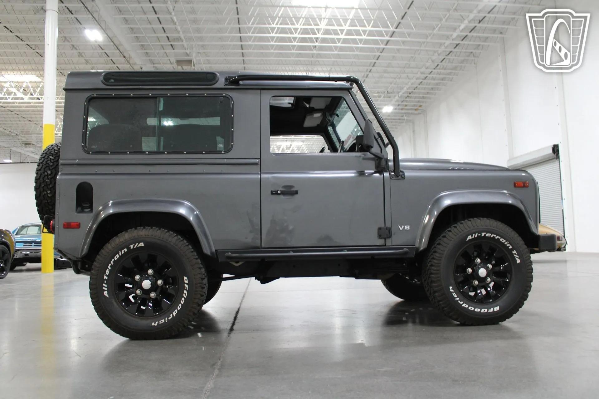 1995 Land Rover Defender 90 NAS