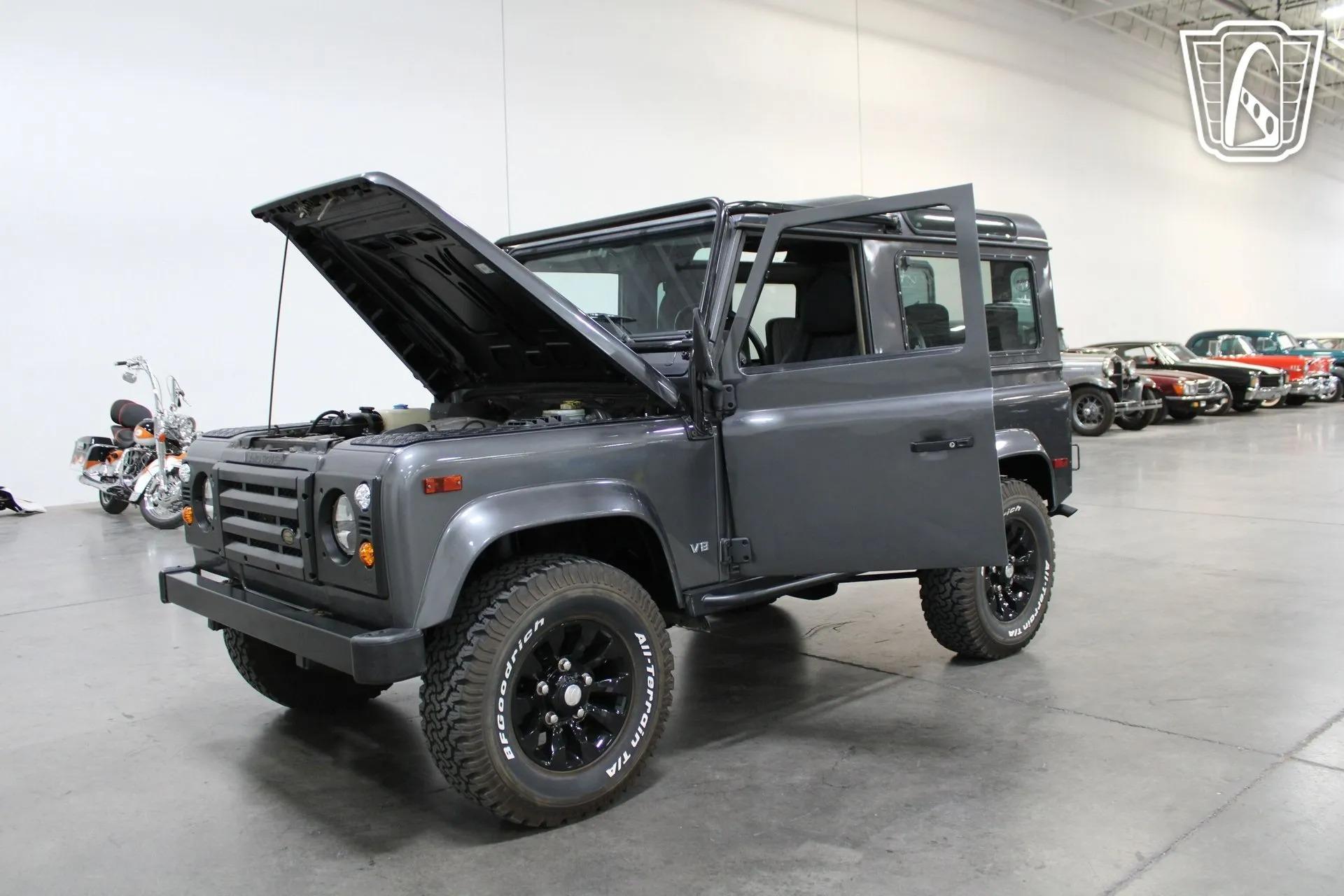 1995 Land Rover Defender 90 NAS