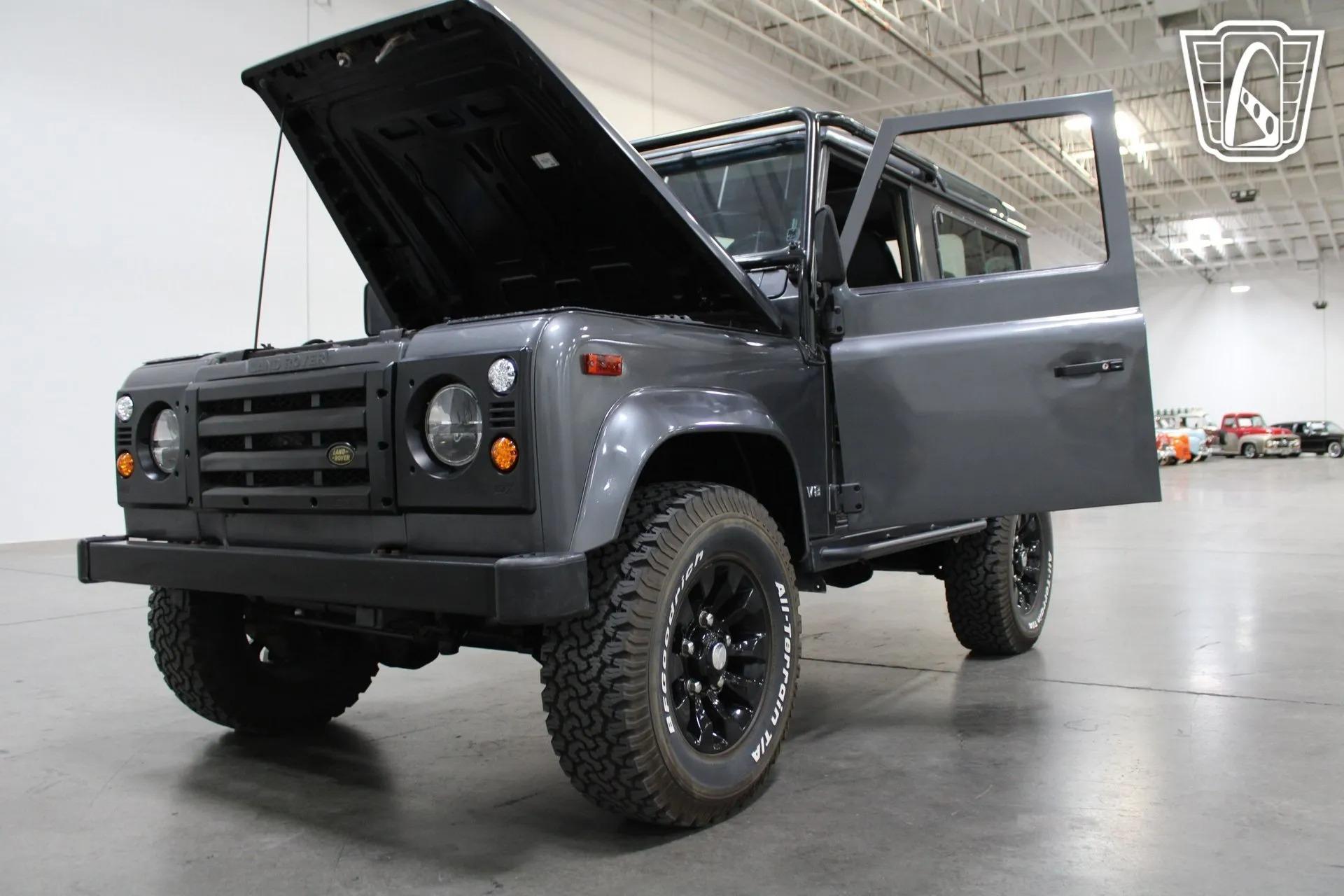 1995 Land Rover Defender 90 NAS