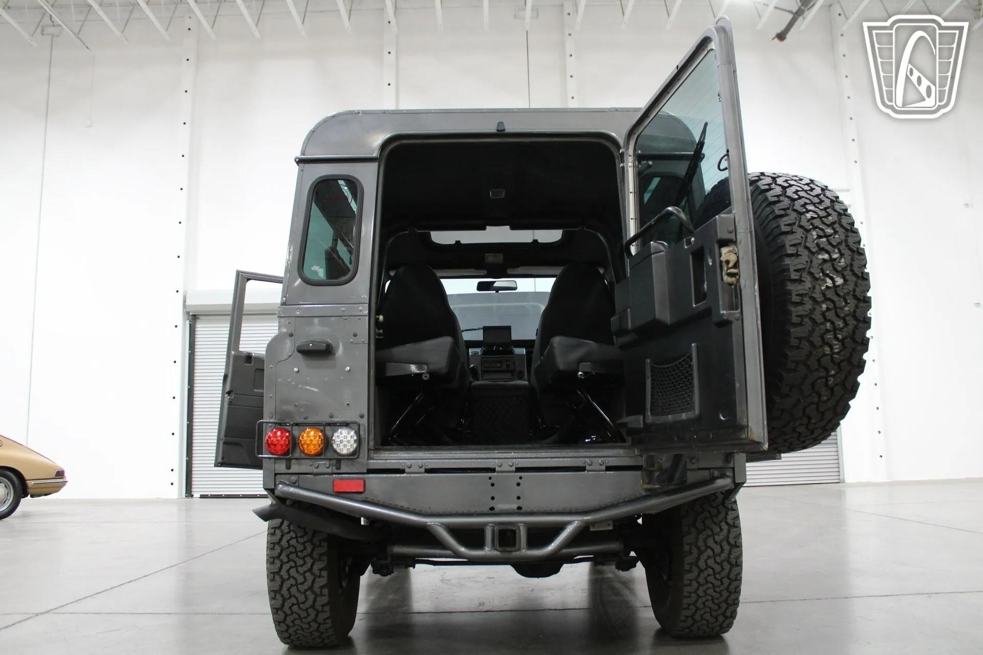 1995 Land Rover Defender 90 NAS