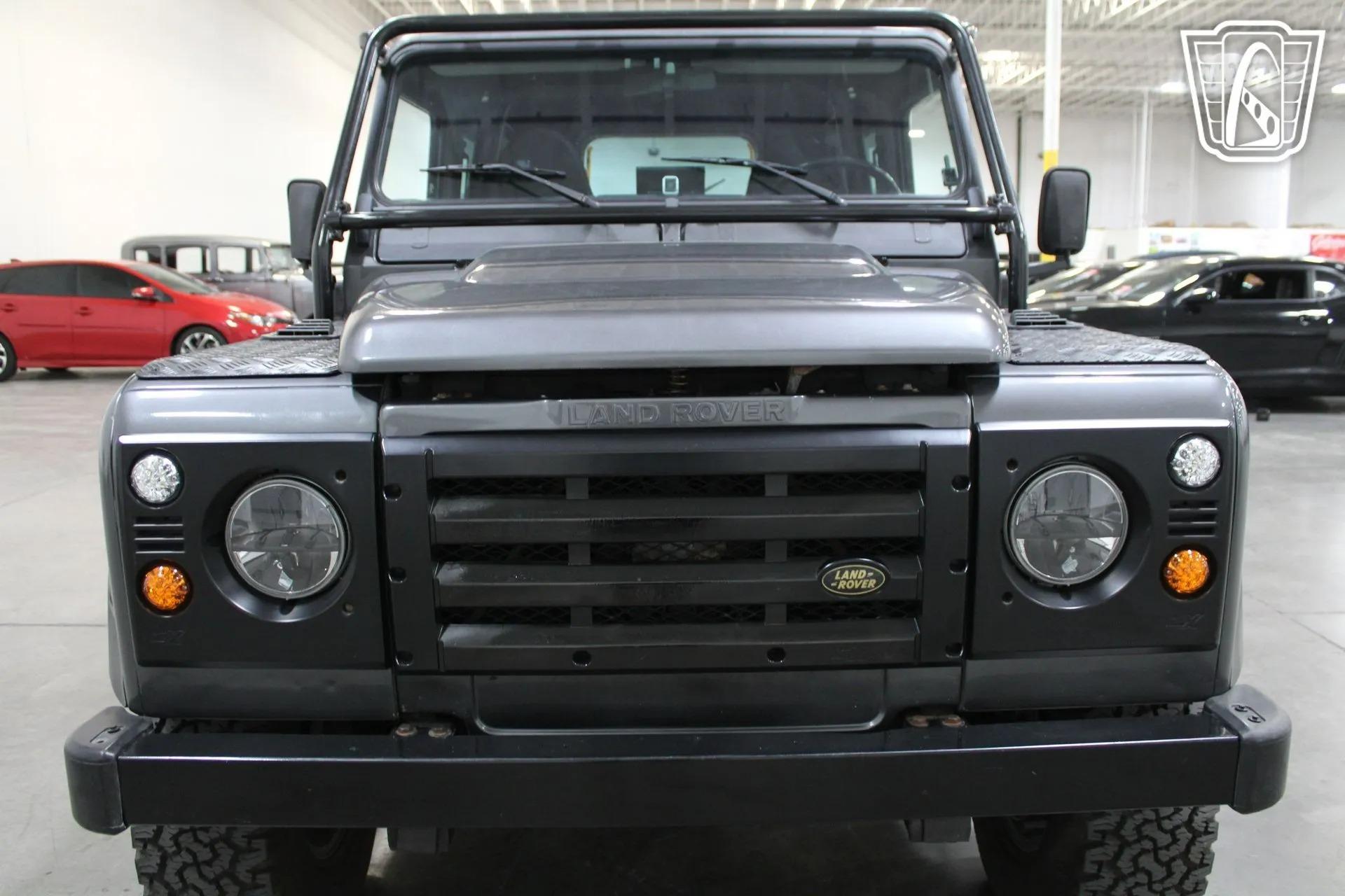 1995 Land Rover Defender 90 NAS