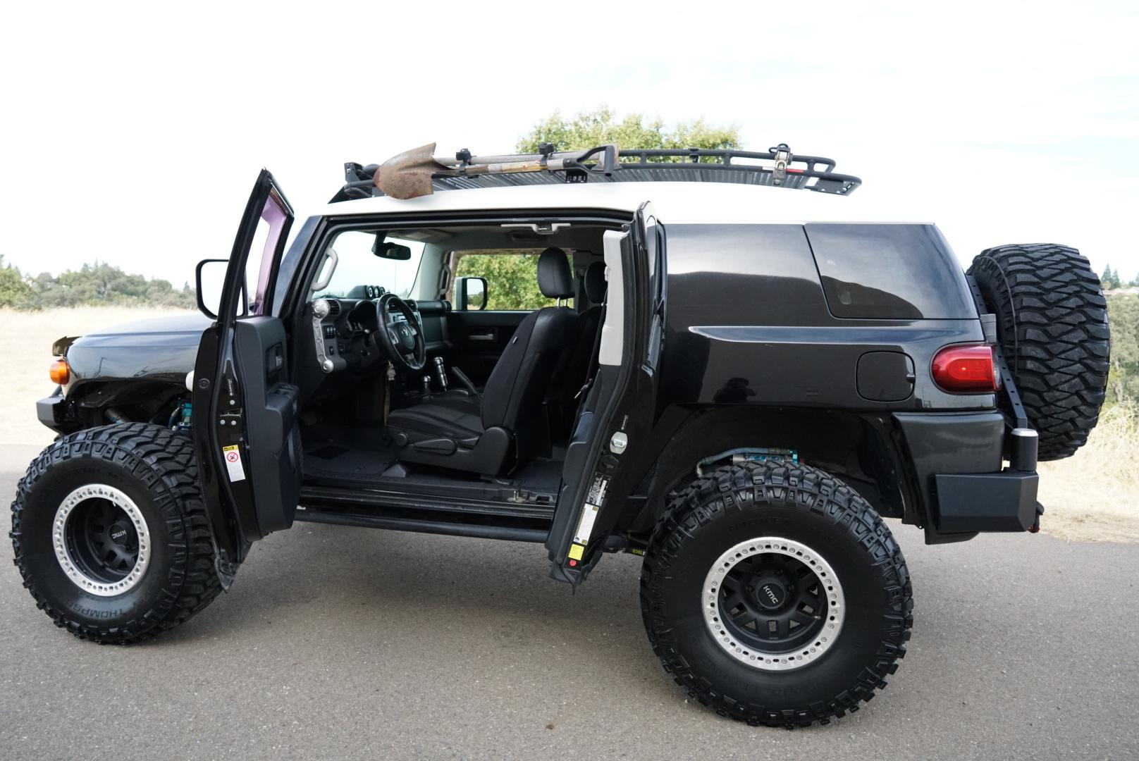 2014 Toyota FJ Cruiser - 3