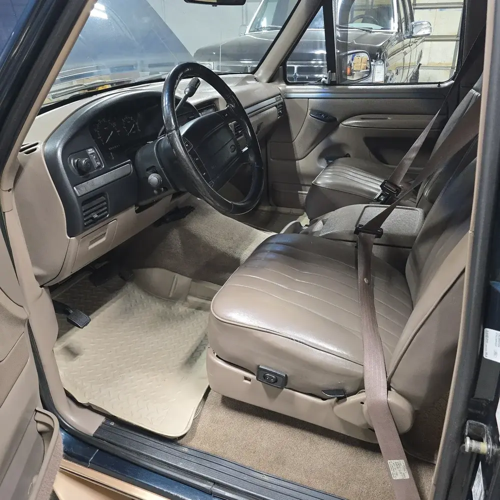 1995 Ford Bronco Eddie Bauer - 5