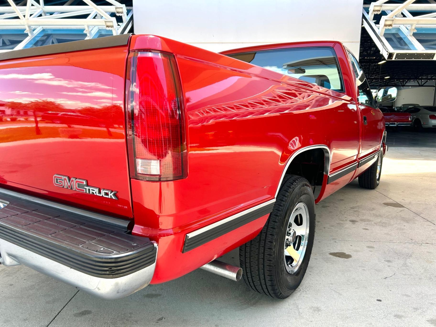 17k-Mile 1993 GMC Sierra SLE