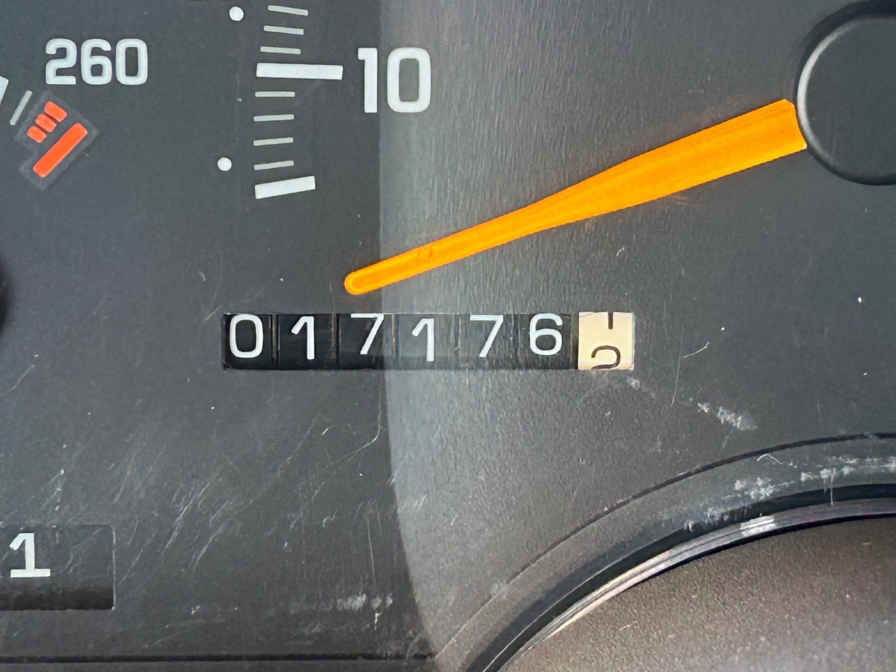 17k-Mile 1993 GMC Sierra SLE