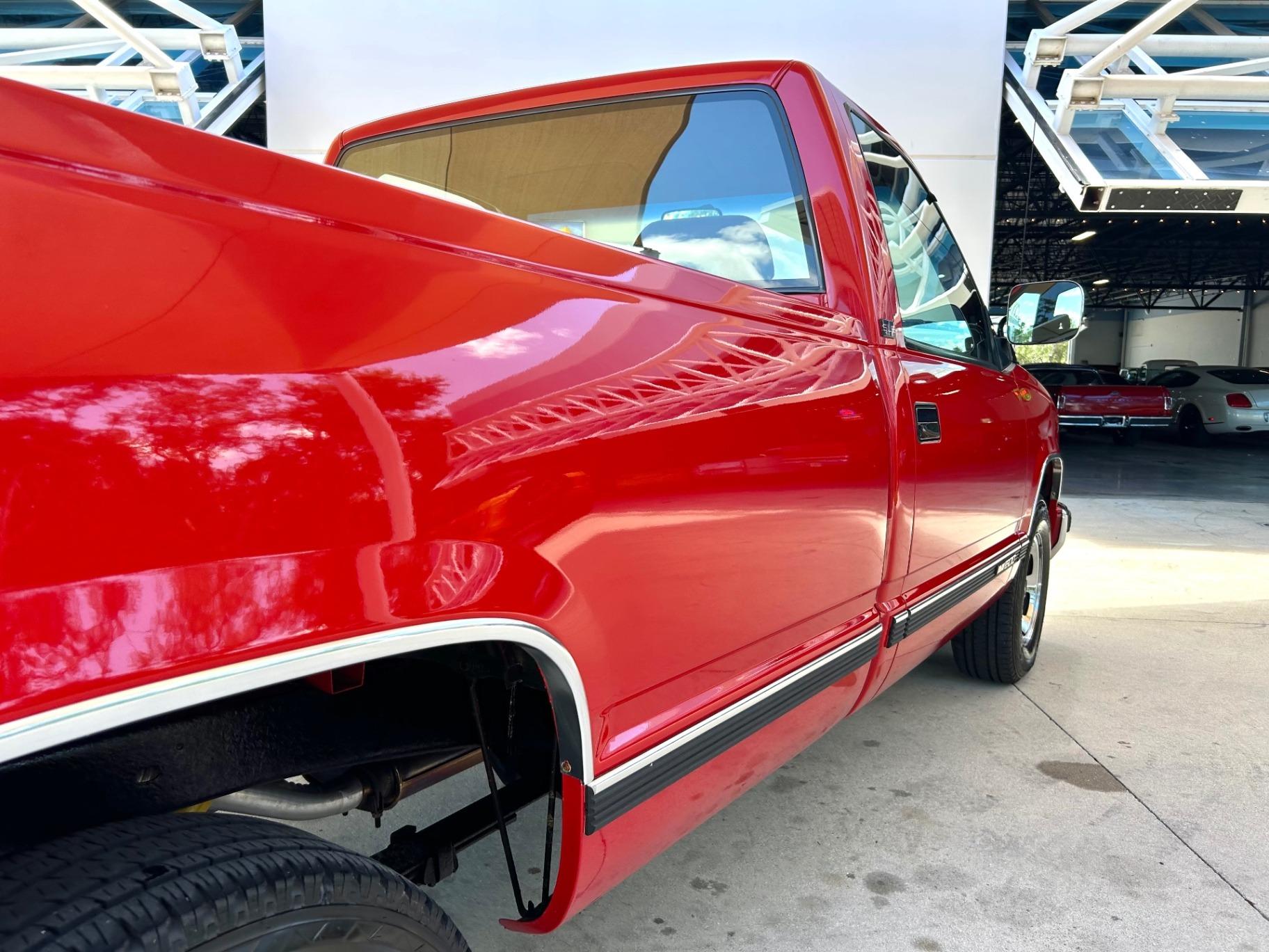 17k-Mile 1993 GMC Sierra SLE