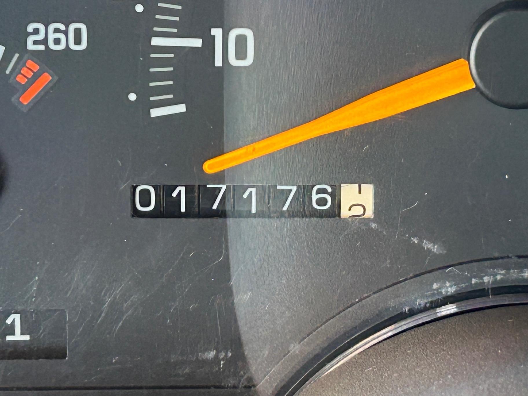 17k-Mile 1993 GMC Sierra SLE