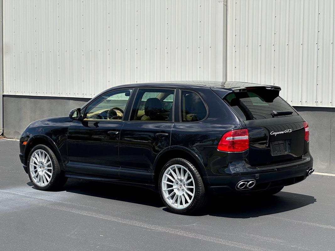 2010 Porsche Cayenne GTS