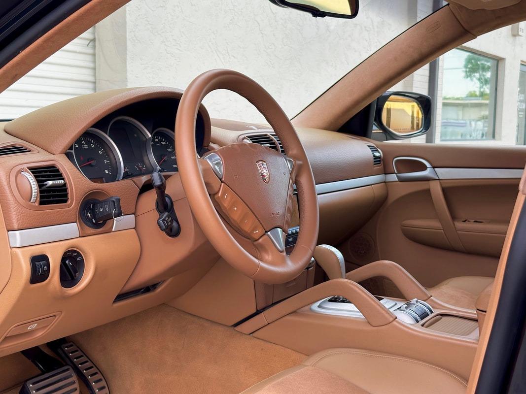 2010 Porsche Cayenne GTS