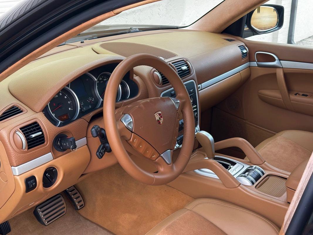 2010 Porsche Cayenne GTS
