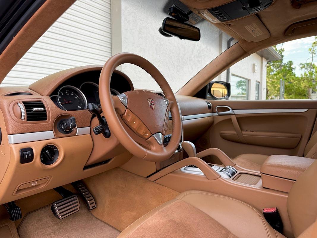 2010 Porsche Cayenne GTS