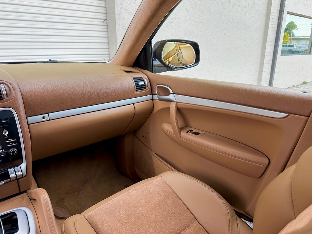 2010 Porsche Cayenne GTS