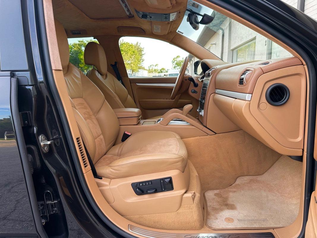 2010 Porsche Cayenne GTS