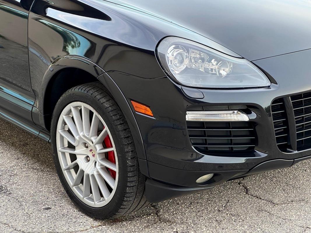 2010 Porsche Cayenne GTS