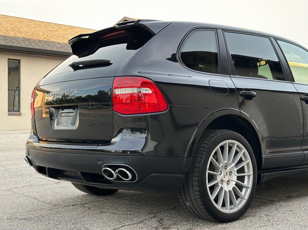2010 Porsche Cayenne GTS