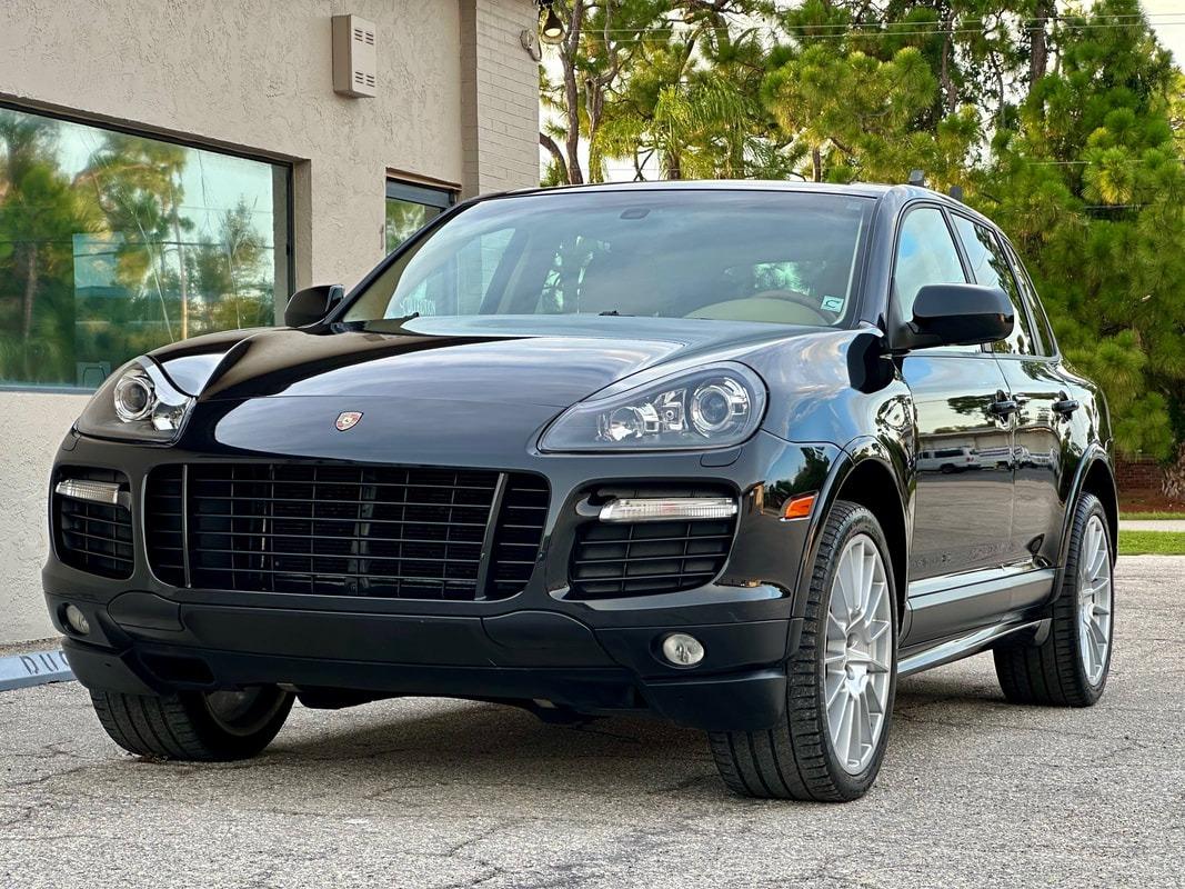 2010 Porsche Cayenne GTS