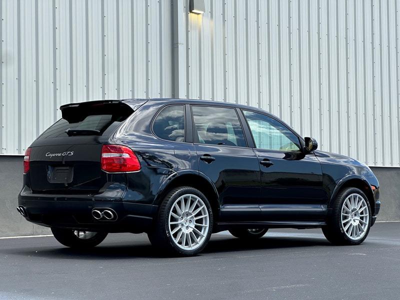 2010 Porsche Cayenne GTS