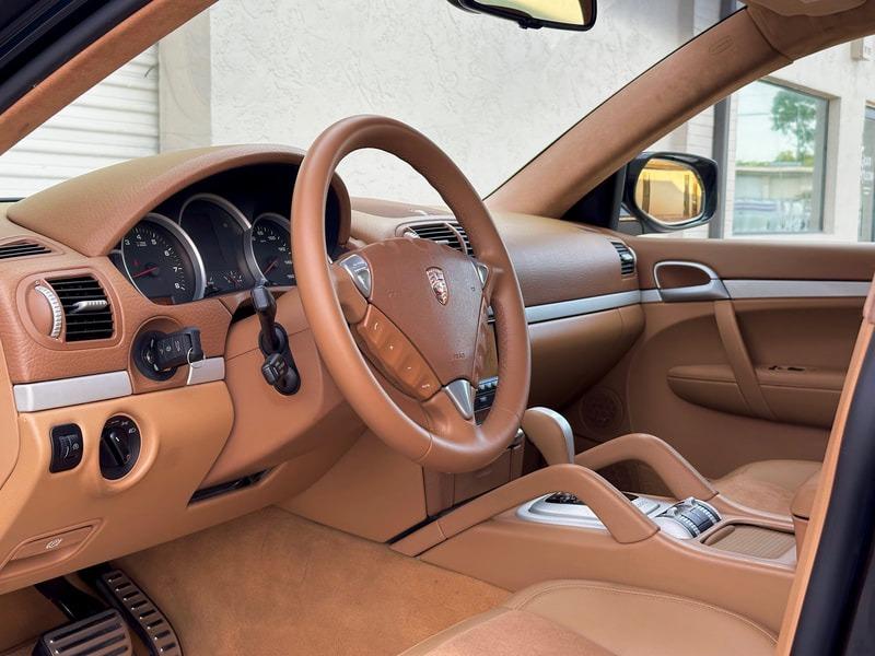 2010 Porsche Cayenne GTS