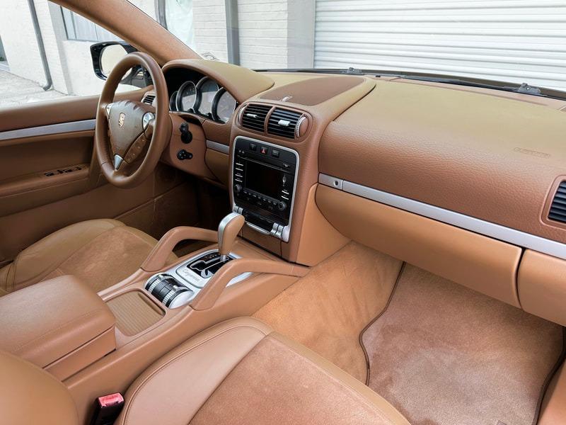 2010 Porsche Cayenne GTS