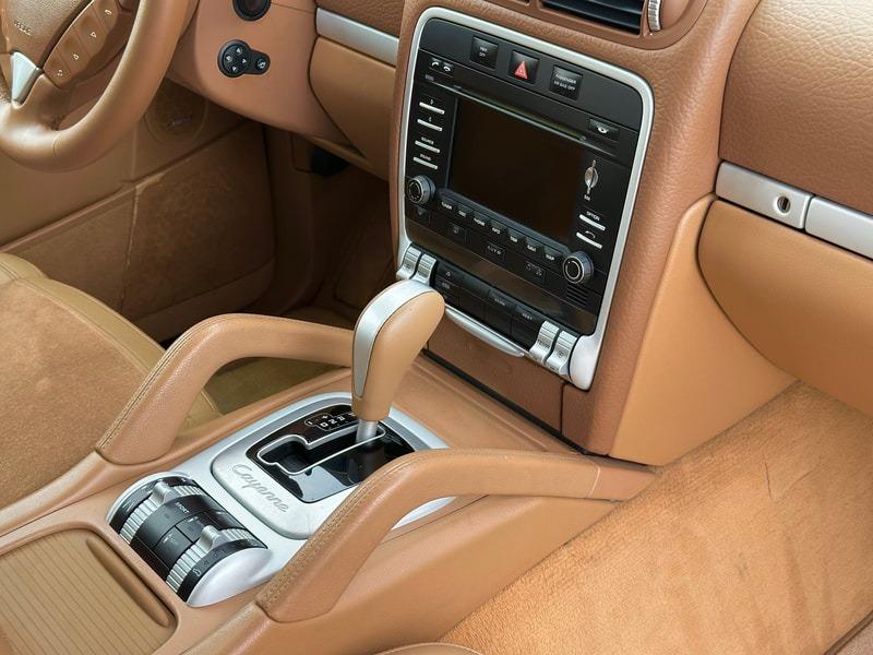 2010 Porsche Cayenne GTS