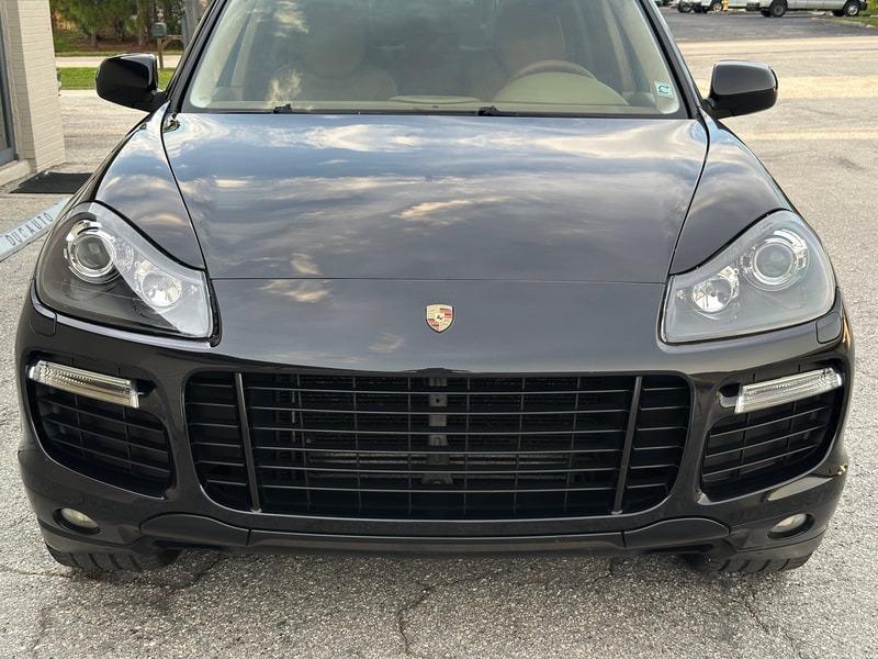 2010 Porsche Cayenne GTS