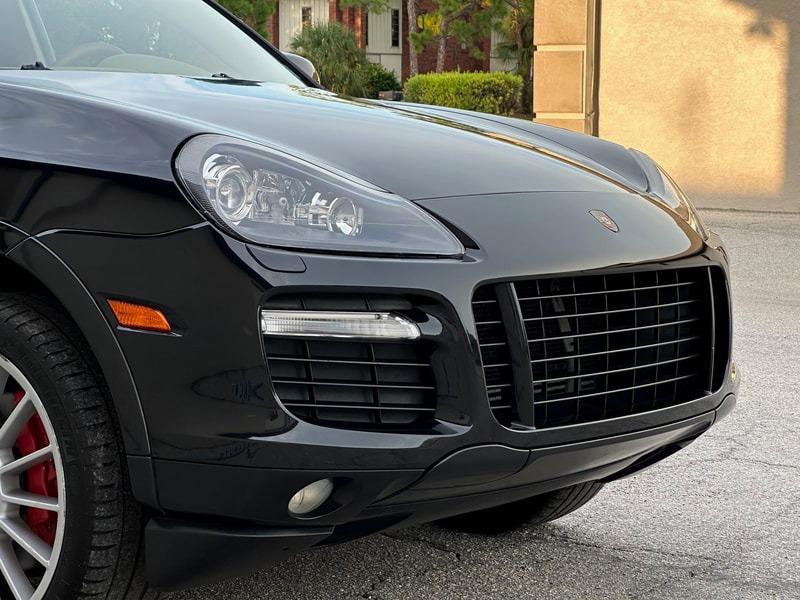 2010 Porsche Cayenne GTS