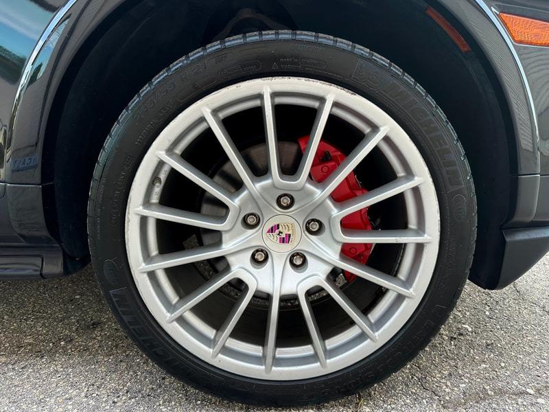 2010 Porsche Cayenne GTS