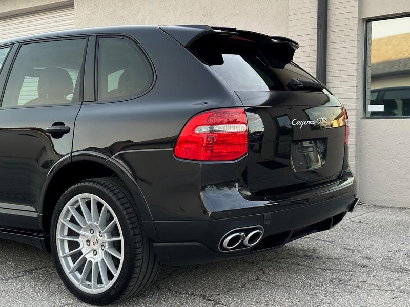 2010 Porsche Cayenne GTS