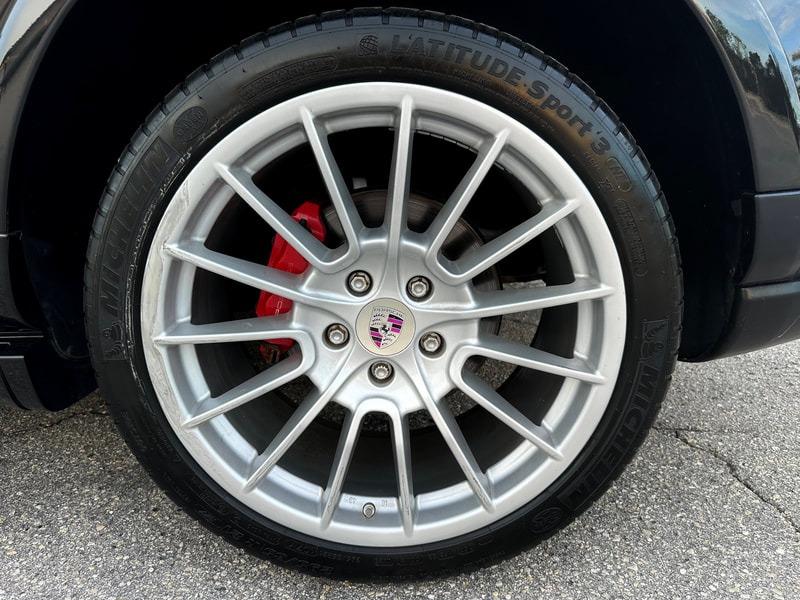 2010 Porsche Cayenne GTS