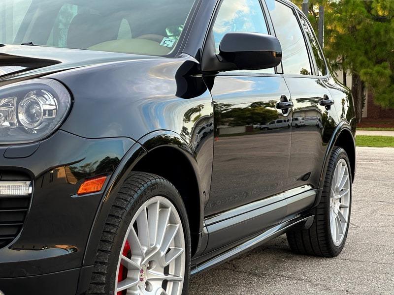 2010 Porsche Cayenne GTS