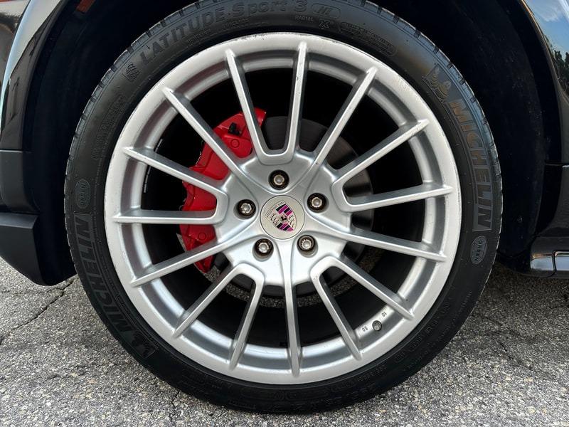 2010 Porsche Cayenne GTS